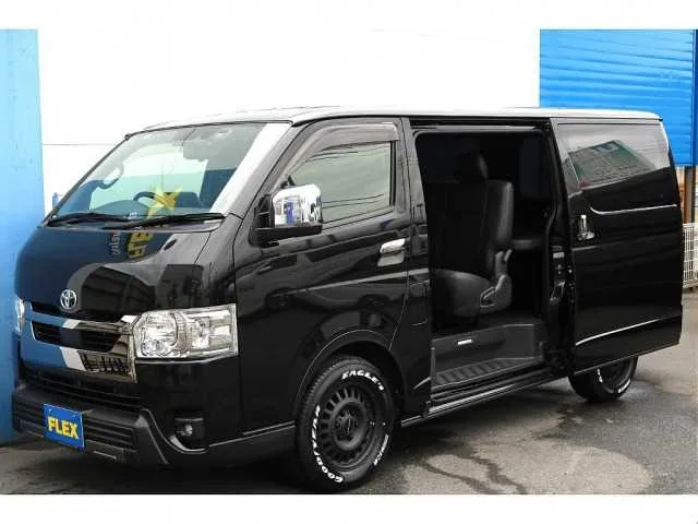 Toyota Hiace Van 2022 — миниатюра 3
