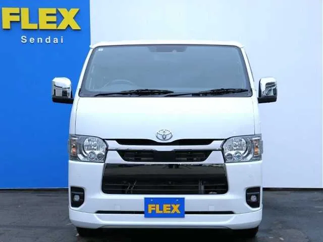 Toyota Hiace Van 2024 — миниатюра 2
