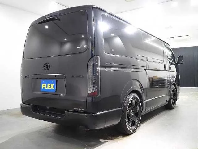 Toyota Hiace Van 2024 — миниатюра 5