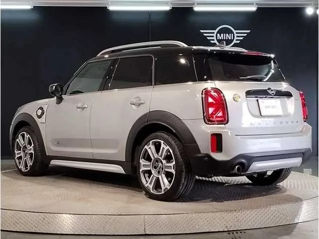 BMW MINI 2023 — миниатюра 2