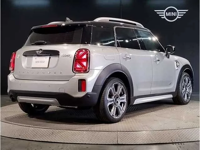 BMW MINI 2023 — миниатюра 4