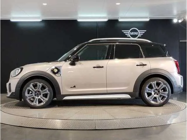 BMW MINI 2023 — миниатюра 4