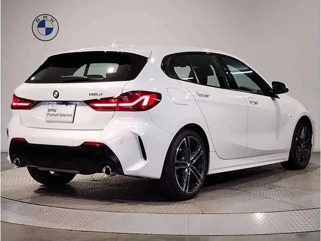 BMW 1 Series 2024 — миниатюра 2