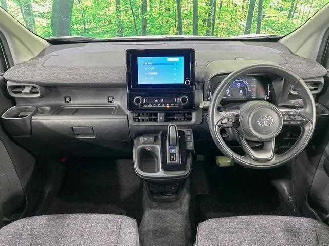 Toyota Sienta 2022 — миниатюра 2