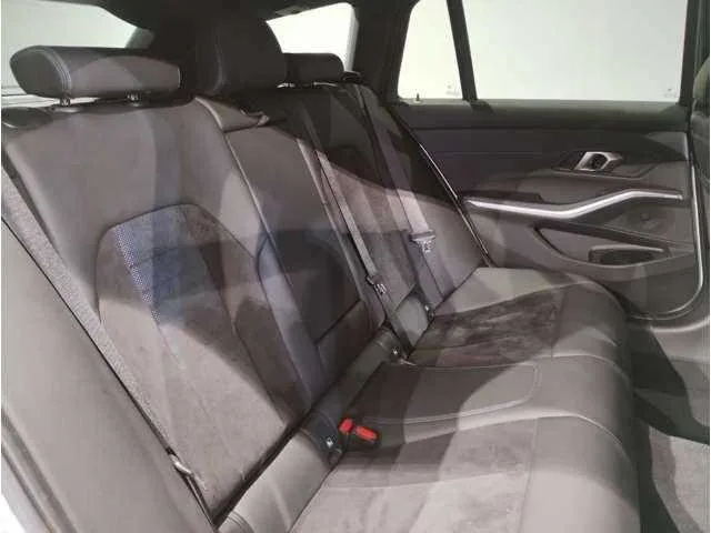 BMW 3 Series 2023 — миниатюра 3