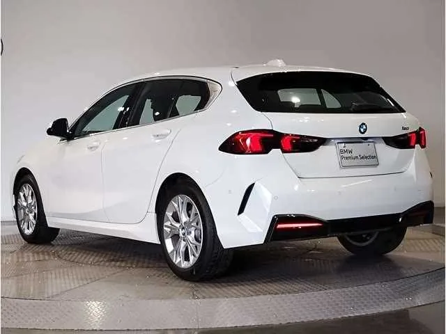 BMW 1 Series 120 2025 — миниатюра 2
