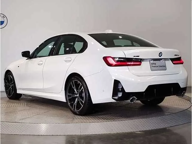 BMW 3 Series 2025 — миниатюра 2