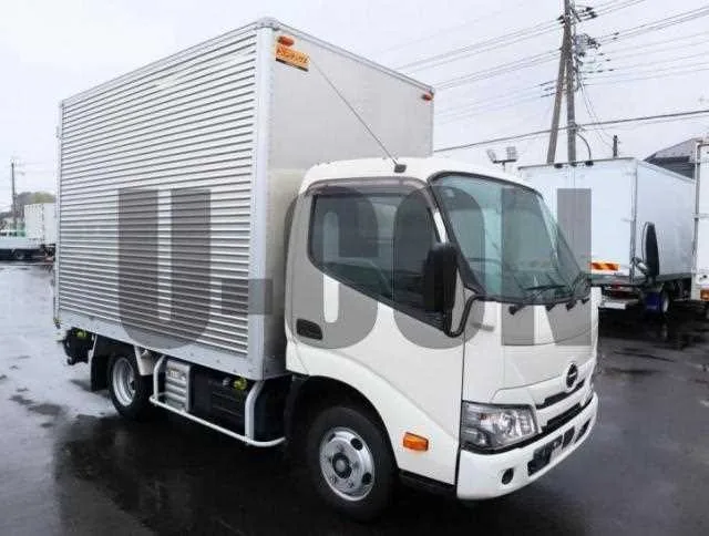 Hino Dutro 2023 — миниатюра 2