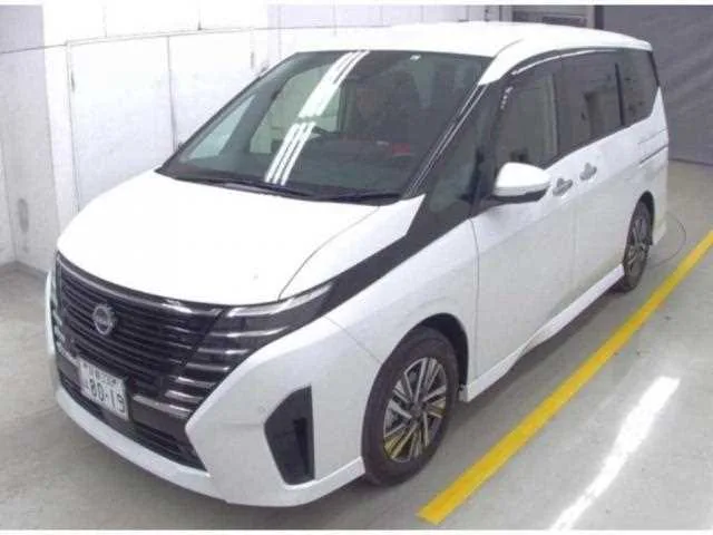 Nissan Serena 2023 — фото 1, купить с доставкой в Москву