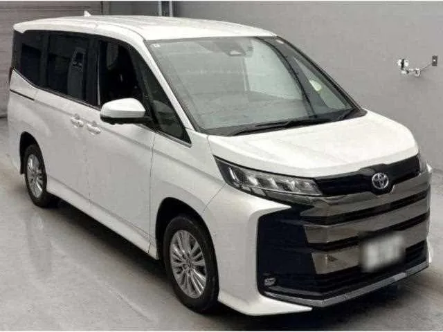 Toyota Noah 2022 — миниатюра 4