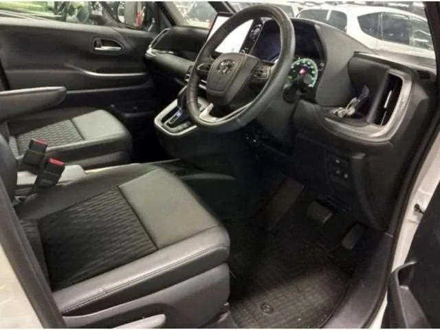 Toyota Noah 2025 — миниатюра 3
