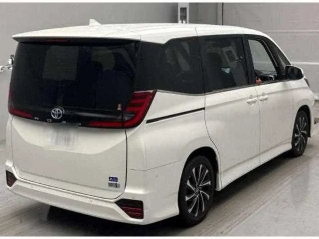 Toyota Noah 2025 — миниатюра 4