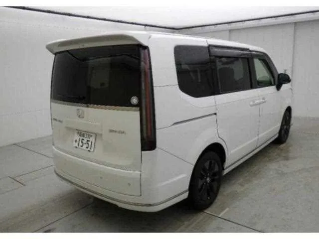 Honda Step WGN 2022 — миниатюра 2