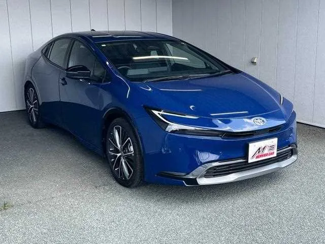 Toyota Prius 2023 — миниатюра 2