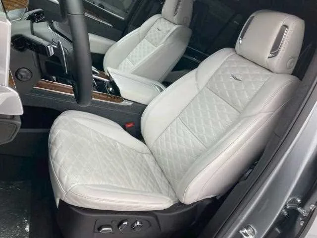 Cadillac Escalade 2025 — миниатюра 5
