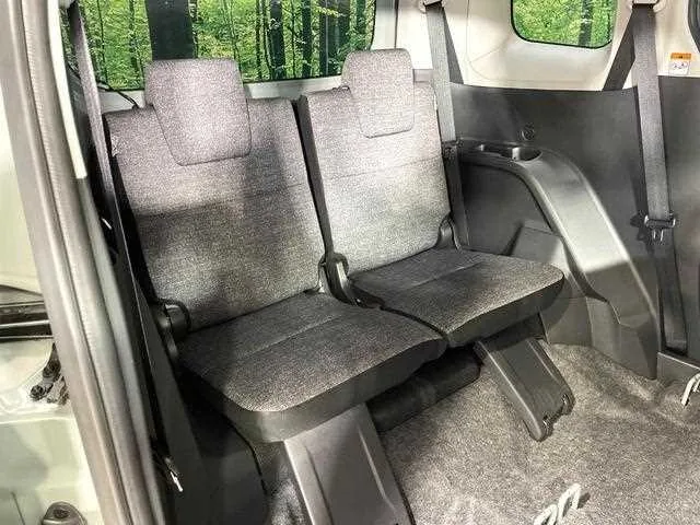 Toyota Sienta 2024 — миниатюра 4