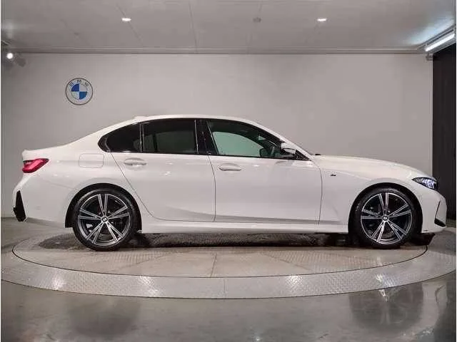 BMW 3 Series 2024 — миниатюра 3