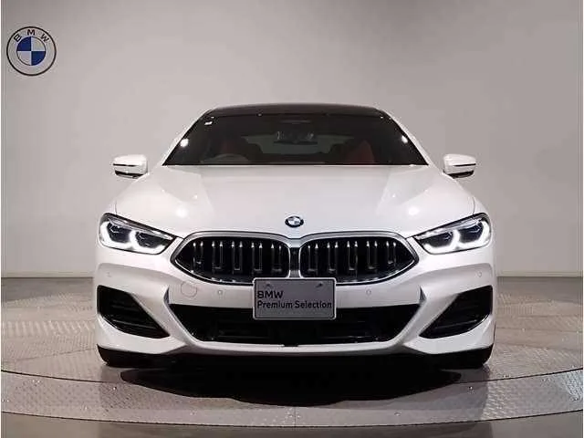 BMW 8 Series 2024 — миниатюра 5