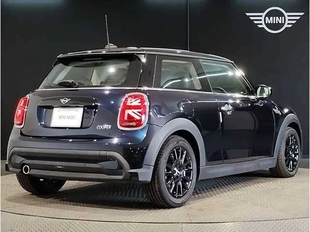 BMW MINI 2023 — миниатюра 2