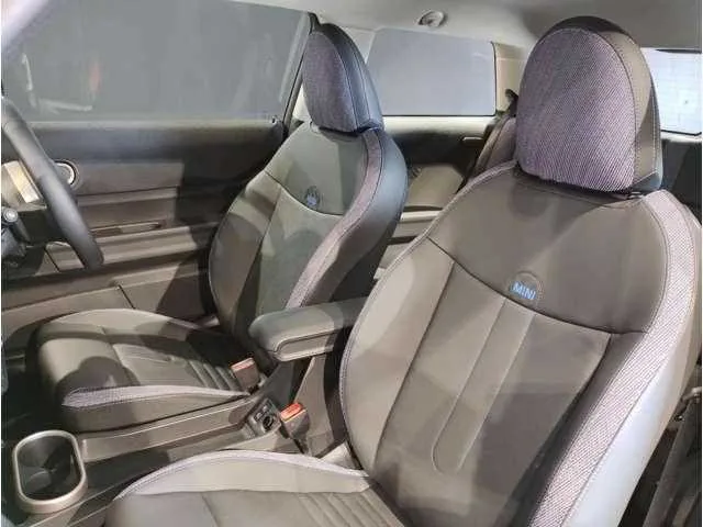 BMW MINI 2024 — миниатюра 3