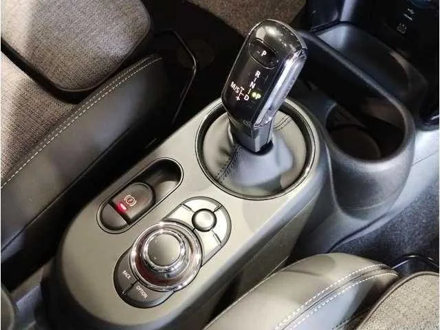 BMW MINI 2023 — миниатюра 4