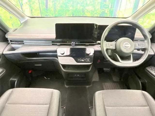 Nissan Serena 2023 — миниатюра 2