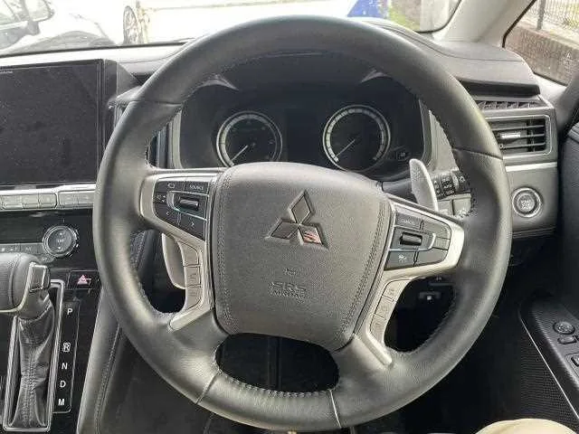 Mitsubishi Delica D5 2024 — миниатюра 4