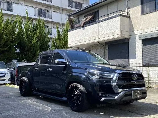 Toyota Hilux 2022 — фото 1, купить с доставкой в Москву