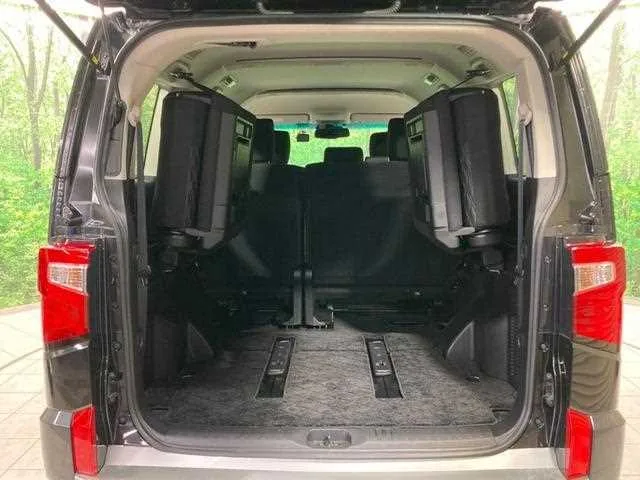 Mitsubishi Delica D:5 2023 — миниатюра 4