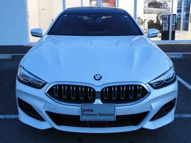BMW 8 Series 2025 — миниатюра 2