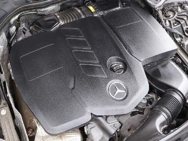 Mercedes-Benz C-Class 2023 — миниатюра 3