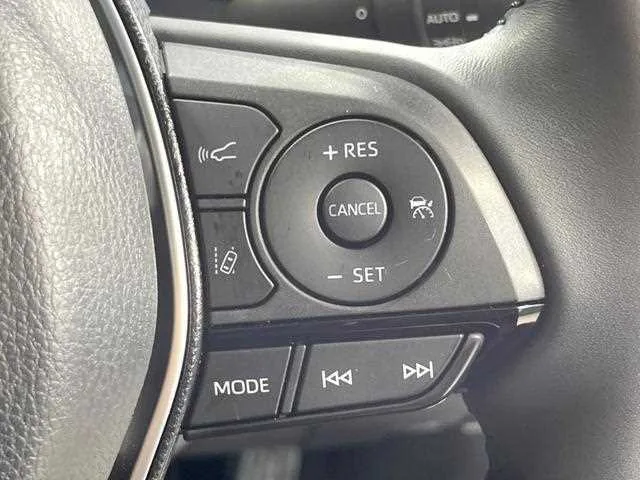 Toyota Harrier Hybrid 2023 — миниатюра 3