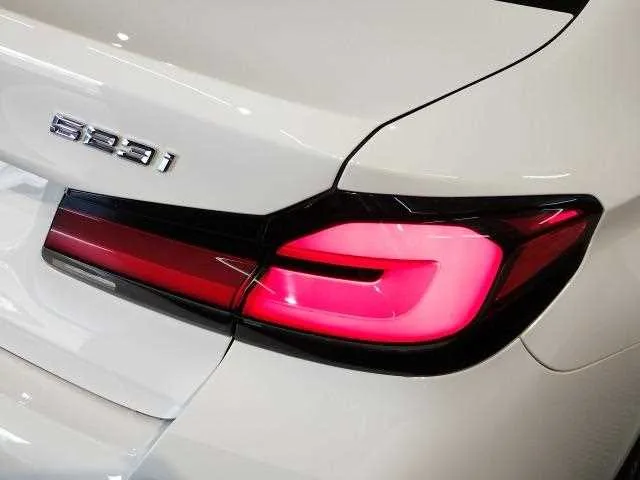 BMW 5 Series 2022 — миниатюра 4