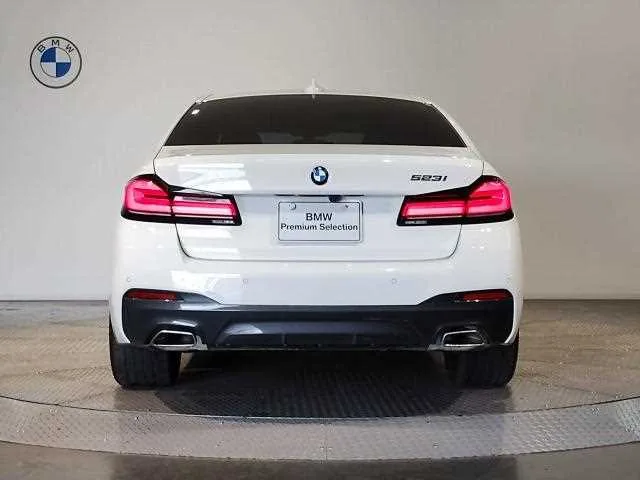 BMW 5 Series 2022 — миниатюра 5