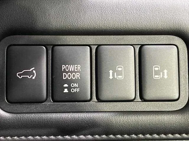 Mitsubishi Delica D:5 2024 — миниатюра 5