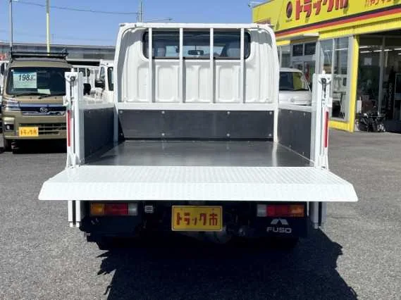 Mitsubishi Fuso Canter 2022 — миниатюра 5
