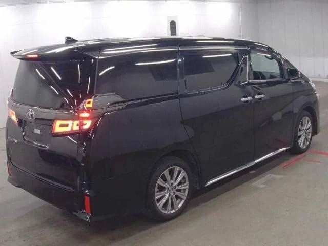 Toyota Vellfire 2023 — миниатюра 2