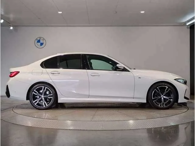 BMW 3 Series 2022 — миниатюра 5