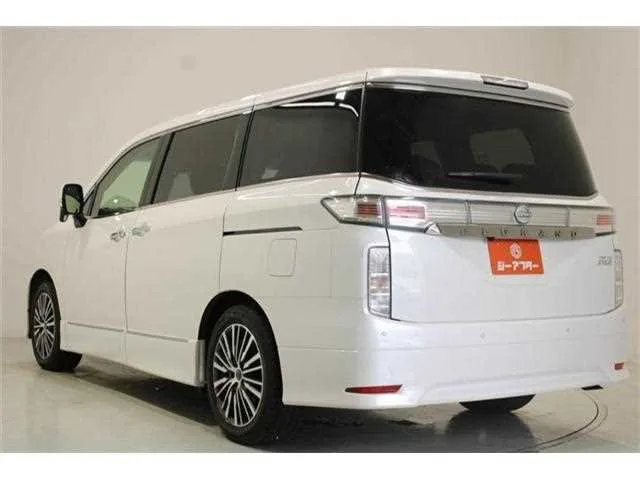 Nissan Elgrand 2024 — миниатюра 4