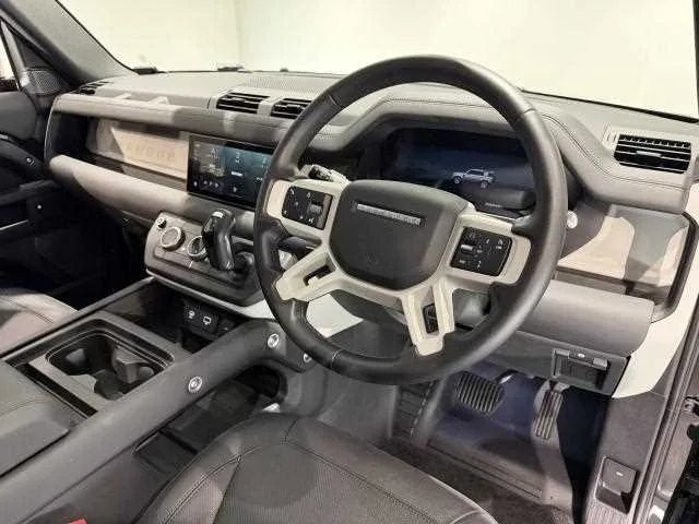 Land Rover Defender 2023 — миниатюра 4