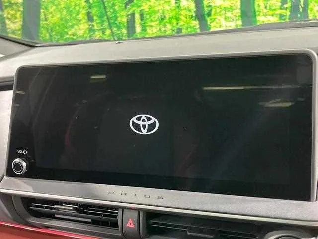 Toyota Prius 2023 — миниатюра 3