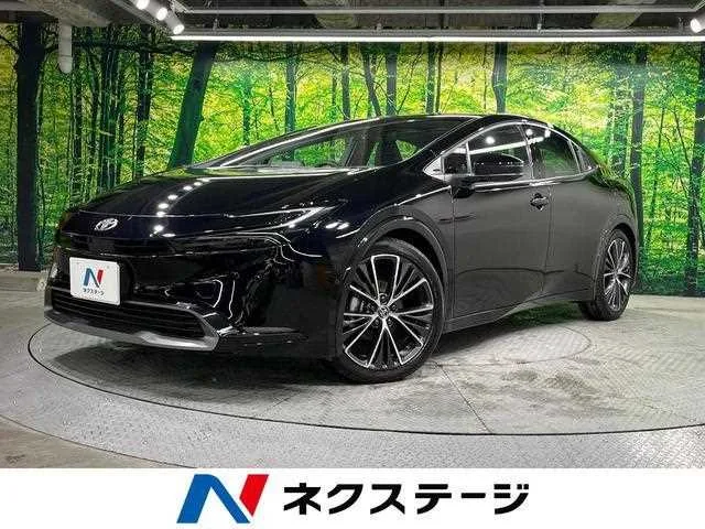 Toyota Prius 2023 — фото 1, купить с доставкой в Москву