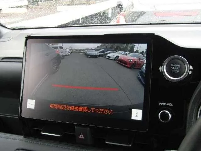 Toyota Voxy 2023 — миниатюра 3