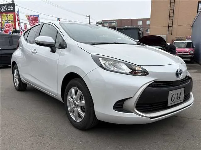 Toyota AQUA G 4WD 2025 — миниатюра 3