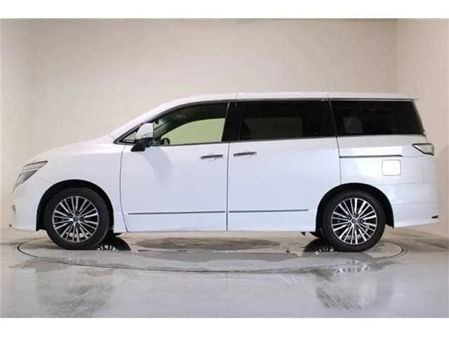 Nissan Elgrand 2024 — миниатюра 4
