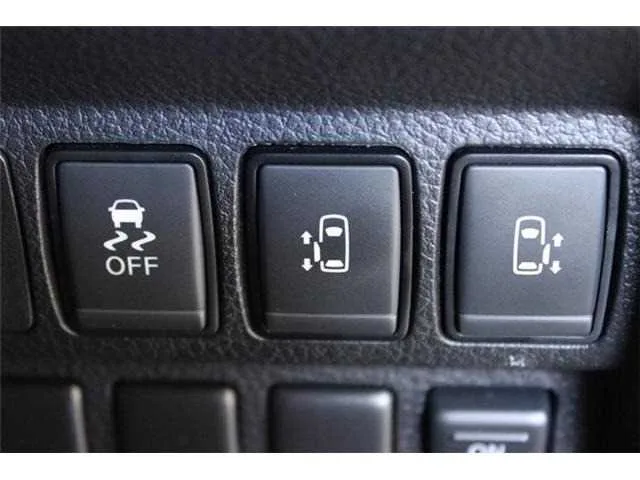 Nissan Elgrand 2024 — миниатюра 5