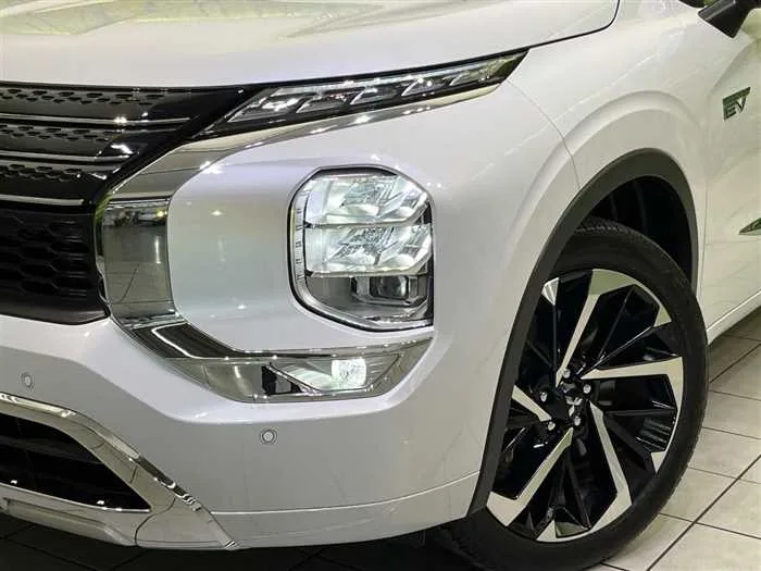 Mitsubishi OUTLANDER PHEV 2022 — миниатюра 4