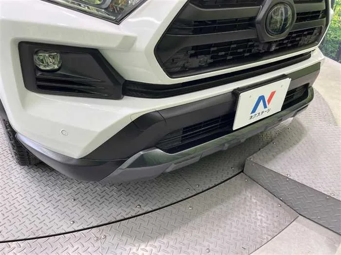 Toyota RAV4 2022 — миниатюра 5