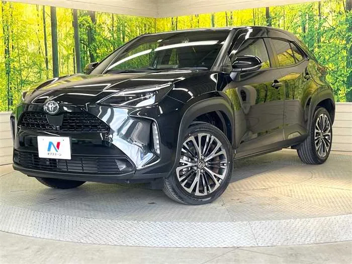 Toyota Yaris Cross 2023 — фото 1, купить с доставкой в Москву