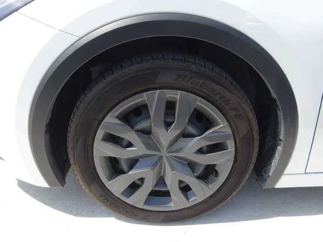 Toyota Prius 1.8 X 2023 — миниатюра 4